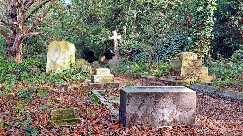 Barnes Old London — photograph
