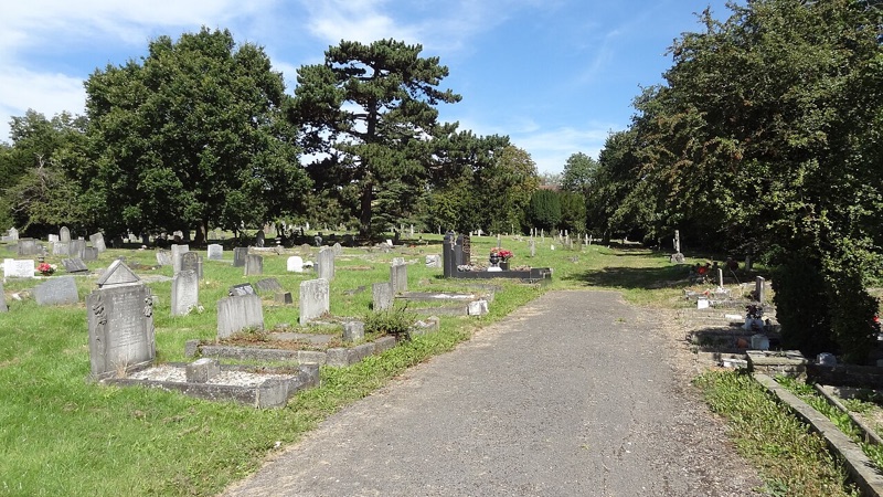 Bells Hill Burial London — photograph