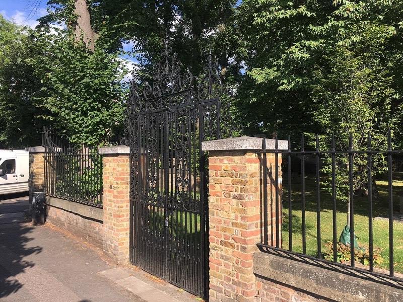 Dulwich Old Burial London — photograph