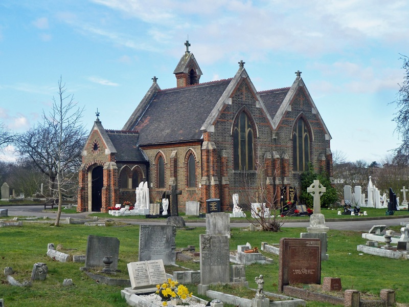 Erith Cemetery London — photograph