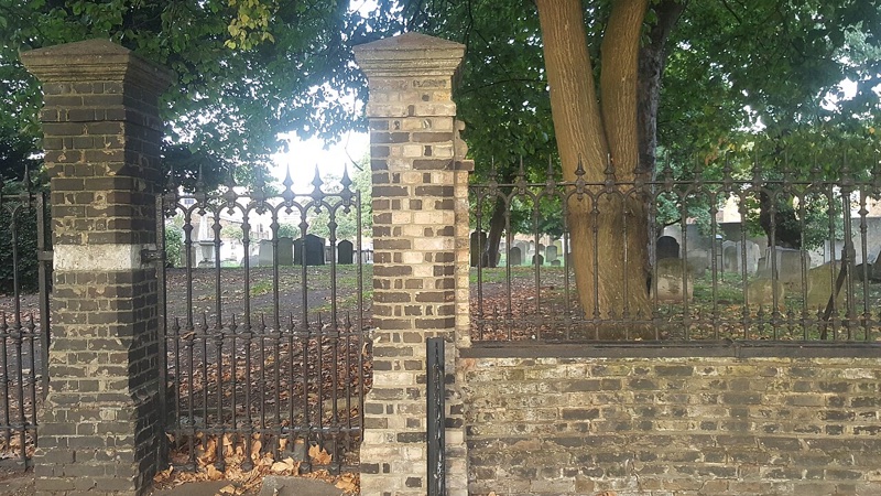 Lauriston Road Jewish London — photograph