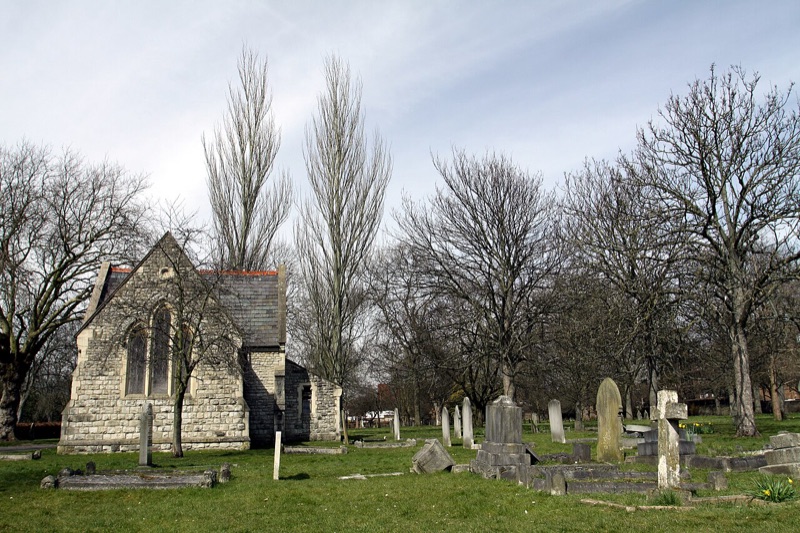 Margravine Cemetery London — photograph