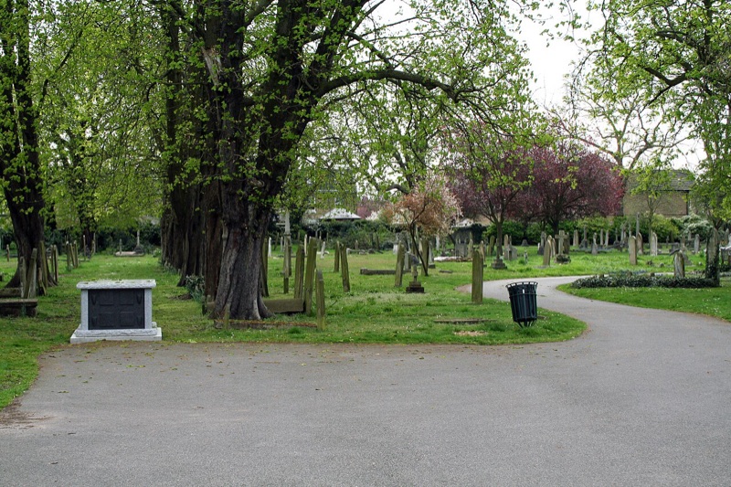 Old Mortlake Burial London — photograph