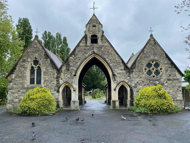 Wandsworth Cemetery London — photograph